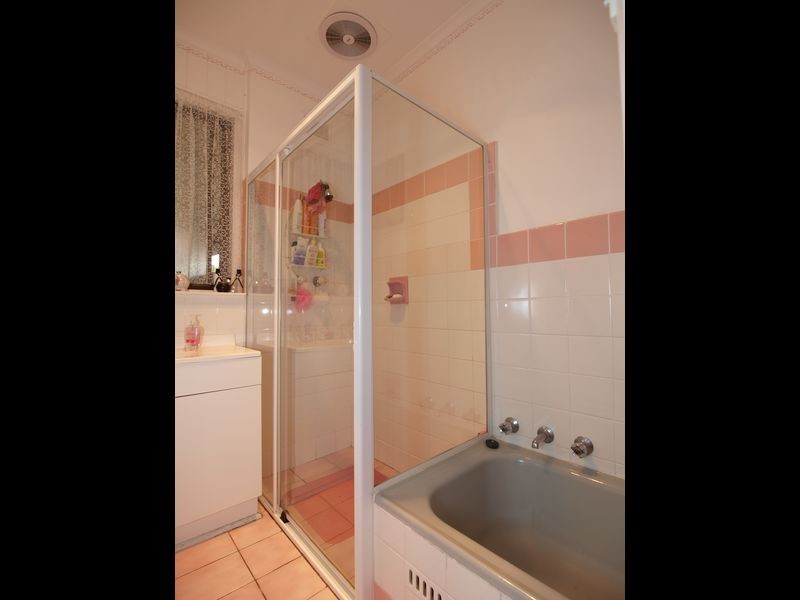 42 Barmera Avenue, Hope Valley SA 5090