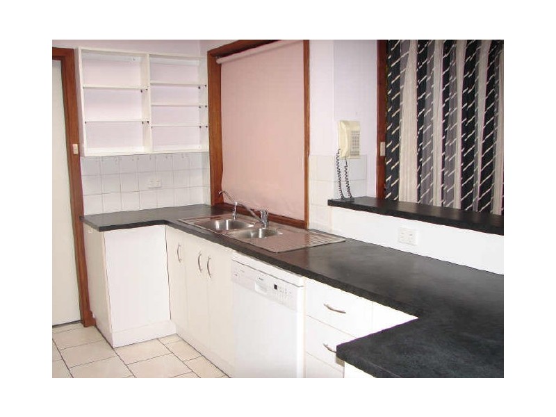 2 Victor Drive, Valley View SA 5093
