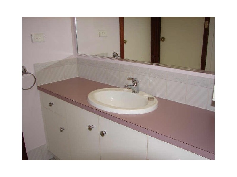 2 Victor Drive, Valley View SA 5093