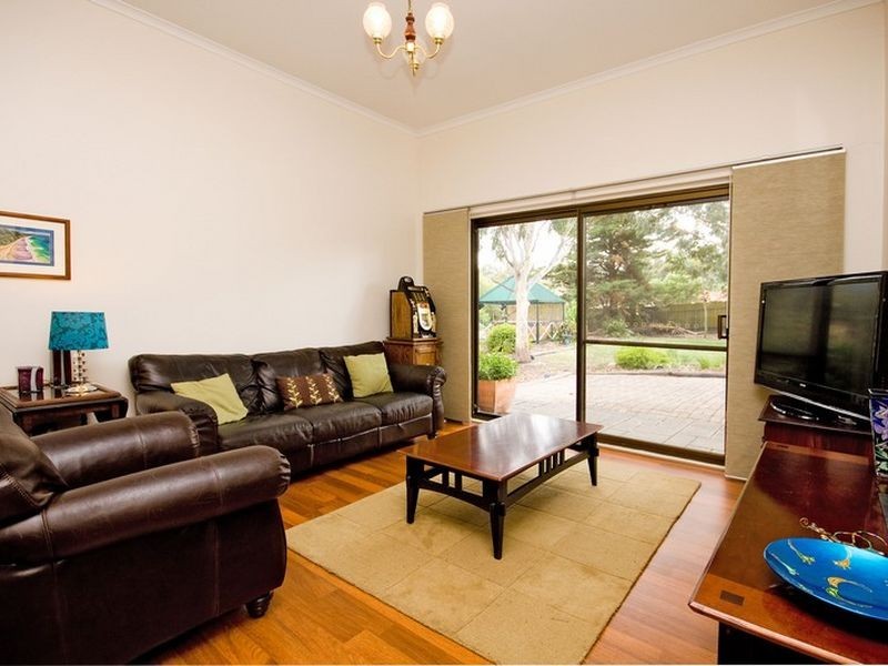 57 Barracks Road, Hope Valley SA 5090