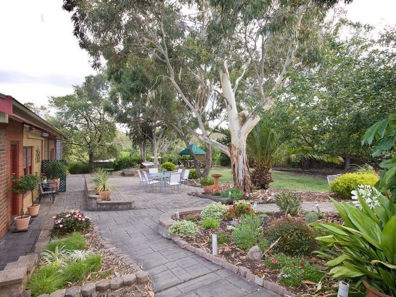 57 Barracks Road, Hope Valley SA 5090