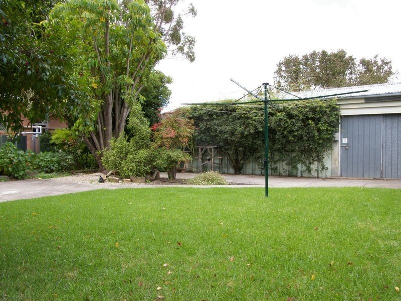 17 Honeysuckle Drive, Hope Valley SA 5090