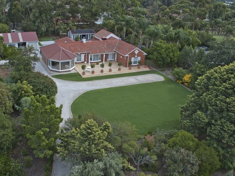 5 The Grove Way, Salisbury Heights SA 5109