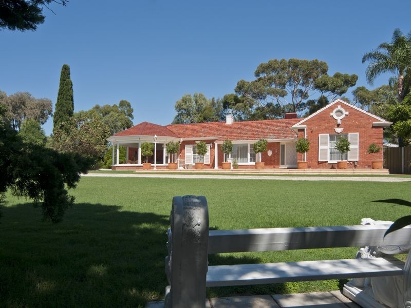 5 The Grove Way, Salisbury Heights SA 5109