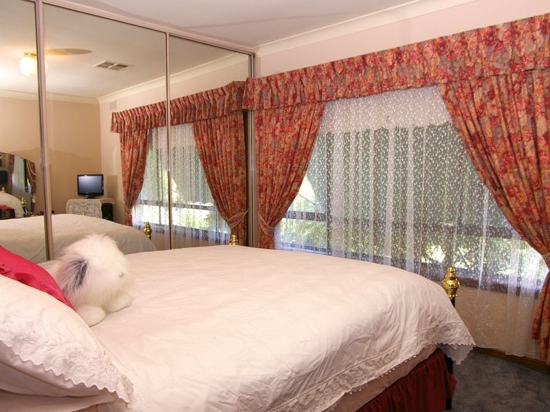 11 Marsha Drive, Banksia Park SA 5091