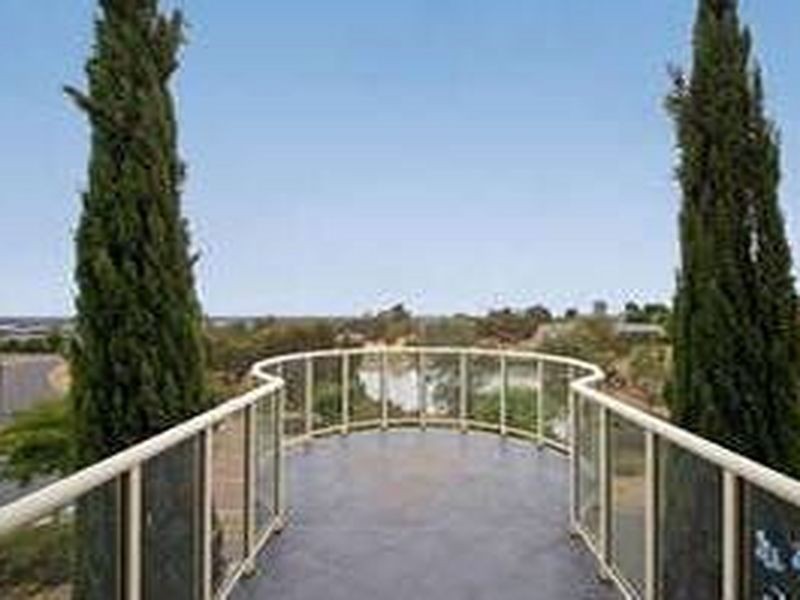 1 Riverbank Parade, Gulfview Heights SA 5096