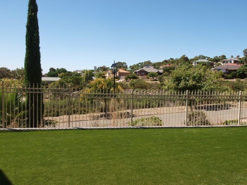 1 Riverbank Parade, Gulfview Heights SA 5096