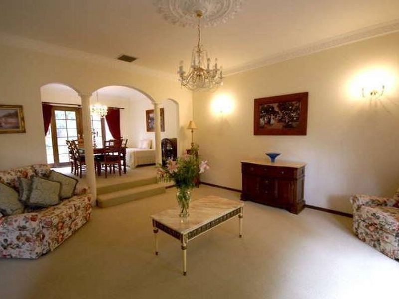 10 Freshford Ave, Highbury SA 5089