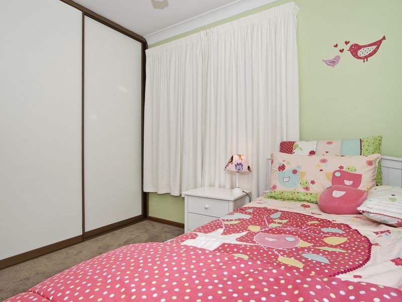 6 Roberts Cres, Hope Valley SA 5090