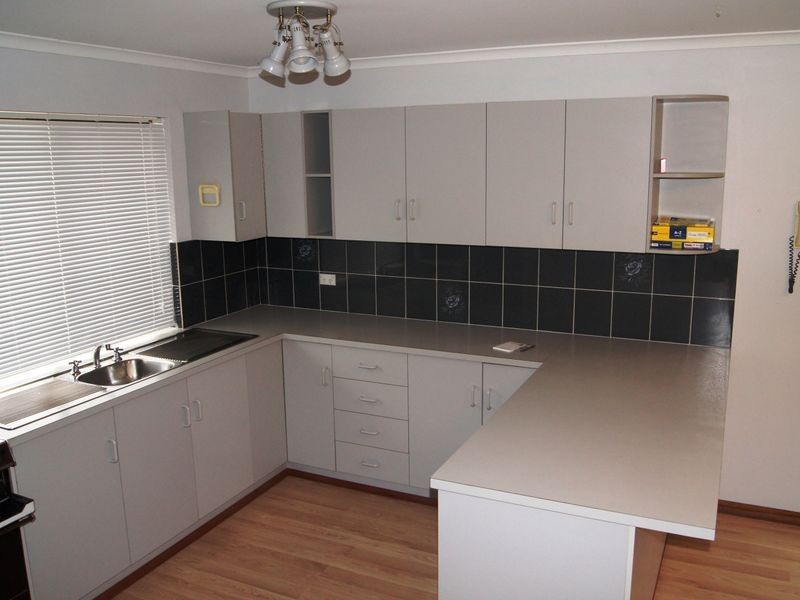 2/6 Heysen Ave, Hope Valley SA 5090