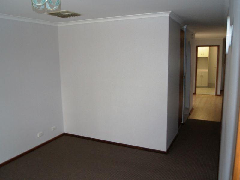 2/6 Heysen Ave, Hope Valley SA 5090