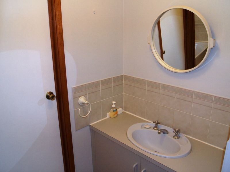 2/6 Heysen Ave, Hope Valley SA 5090