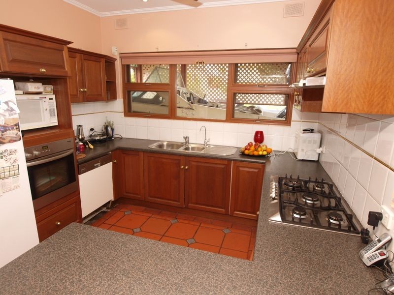 3 Raphael Ave, Dernancourt SA 5075