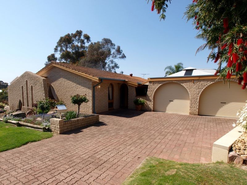 2 Hele Court, Hope Valley SA 5090