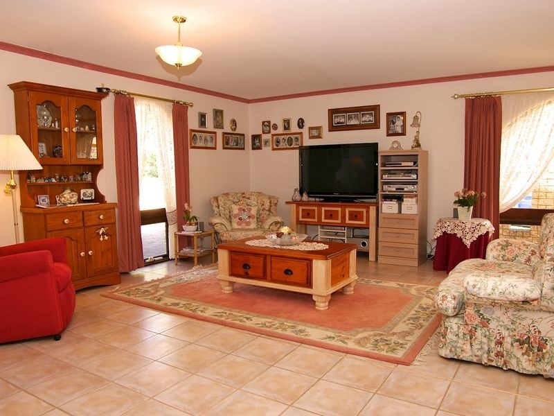 2 Hele Court, Hope Valley SA 5090