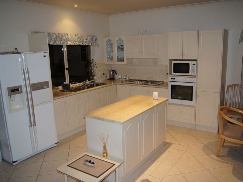 28 Strickland St, Golden Grove SA 5125