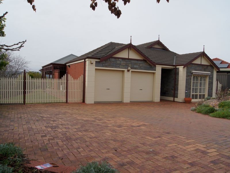 28 Strickland St, Golden Grove SA 5125