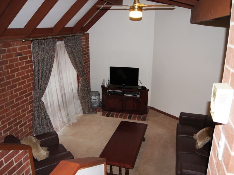 347 Grenfell Rd, Redwood Park SA 5097