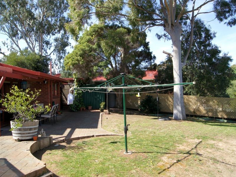 347 Grenfell Rd, Redwood Park SA 5097
