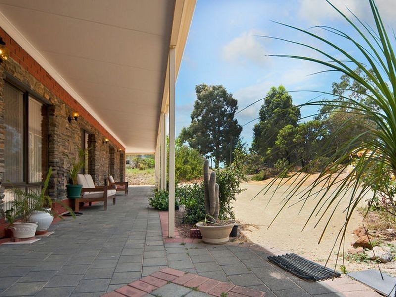 21 Adams Road, Williamstown SA 5351