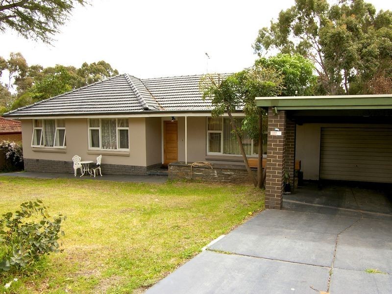 8 Bellvue Street, Vista SA 5091