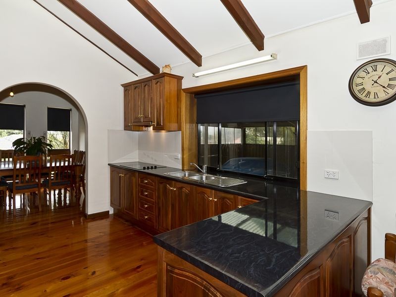 15 Cuthbert Avenue, Gulfview Heights SA 5096