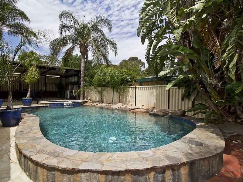 15 Cuthbert Avenue, Gulfview Heights SA 5096