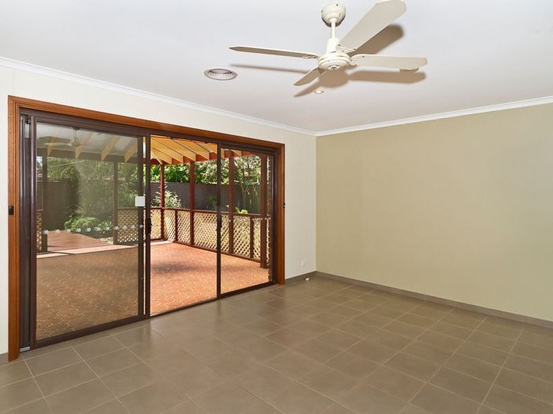 5 Hamilton Rd, Fairview Park SA 5126