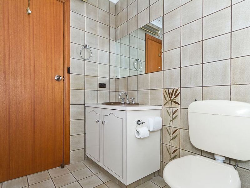 5 Hamilton Rd, Fairview Park SA 5126