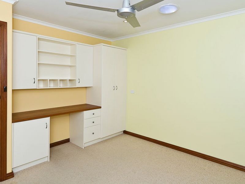 5 Hamilton Rd, Fairview Park SA 5126