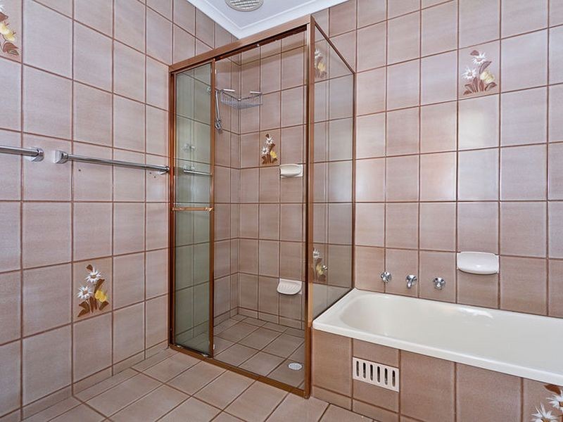 5 Hamilton Rd, Fairview Park SA 5126