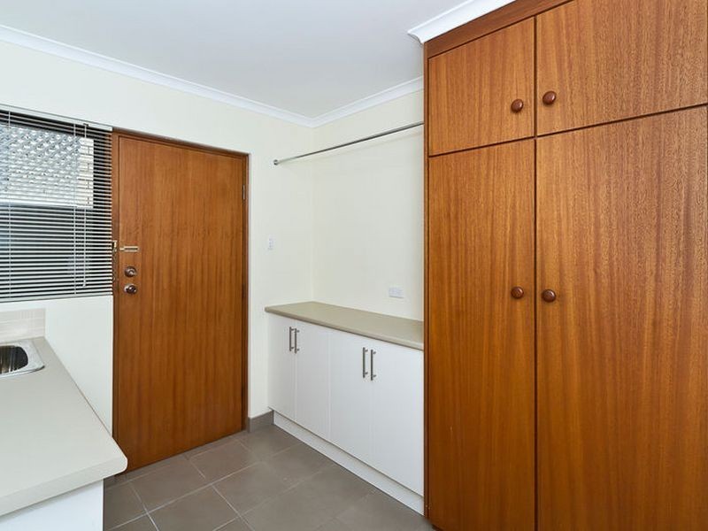 5 Hamilton Rd, Fairview Park SA 5126