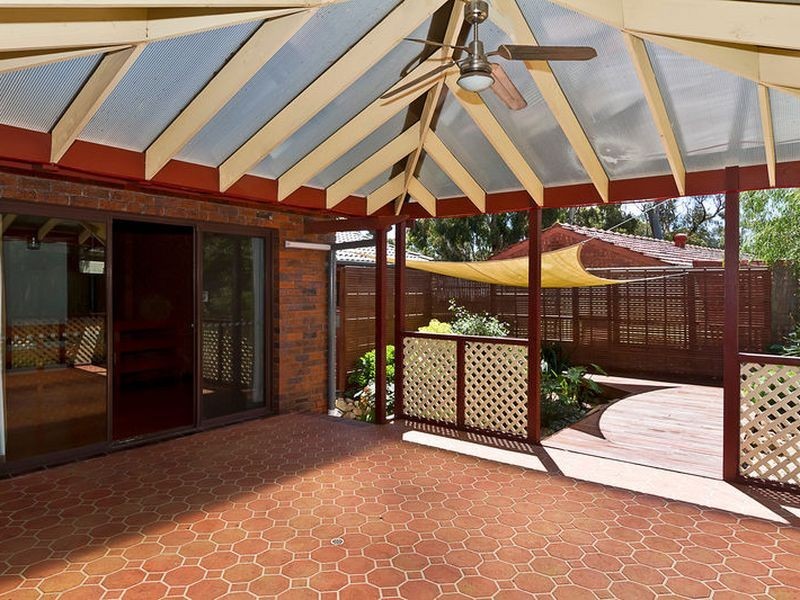 5 Hamilton Rd, Fairview Park SA 5126