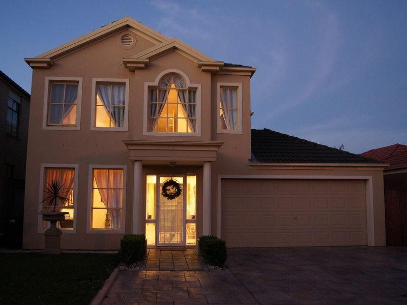 4 Scotney Court, Oakden SA 5086