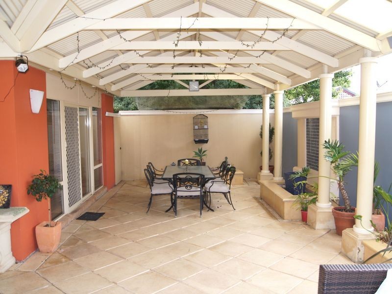 4 Scotney Court, Oakden SA 5086