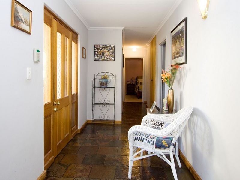 8 Mistletoe Terrace, Tea Tree Gully SA 5091