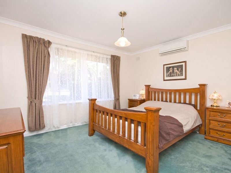 5 Lugarno Street, Redwood Park SA 5097