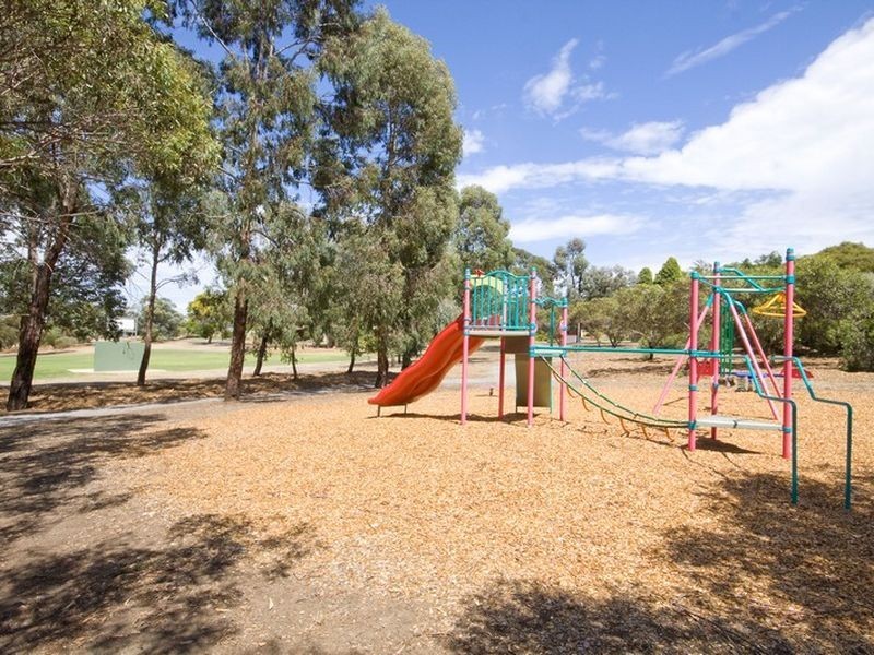 5 Lugarno Street, Redwood Park SA 5097