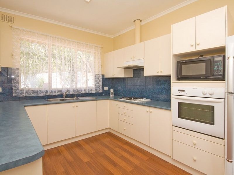 13 Allen Drive, Para Hills SA 5096