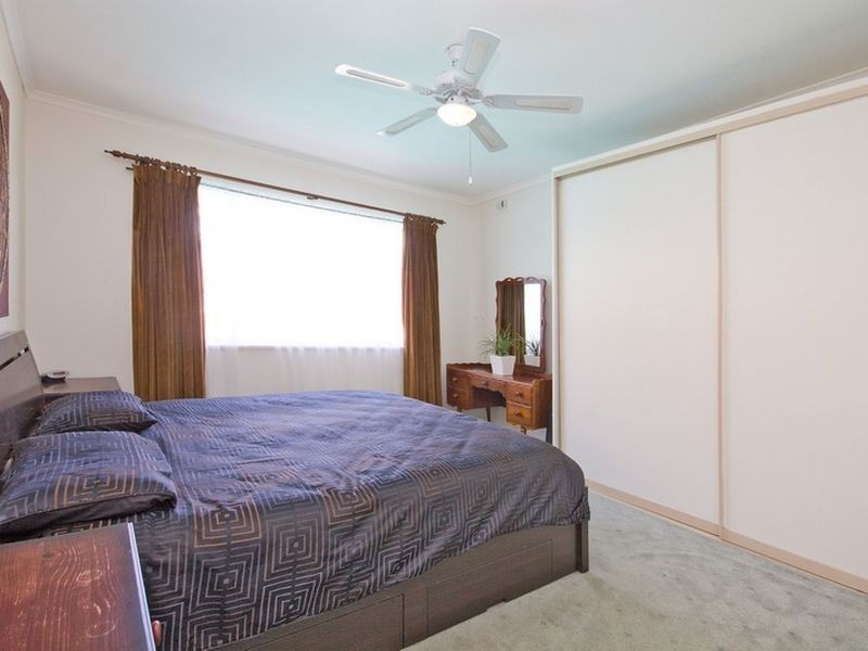 13 Allen Drive, Para Hills SA 5096
