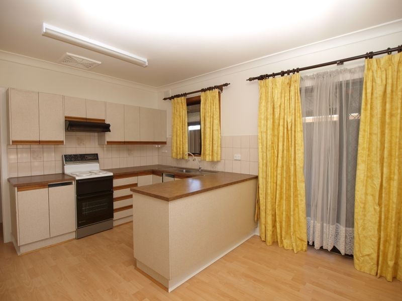 819 Grand Junction Road, Valley View SA 5093