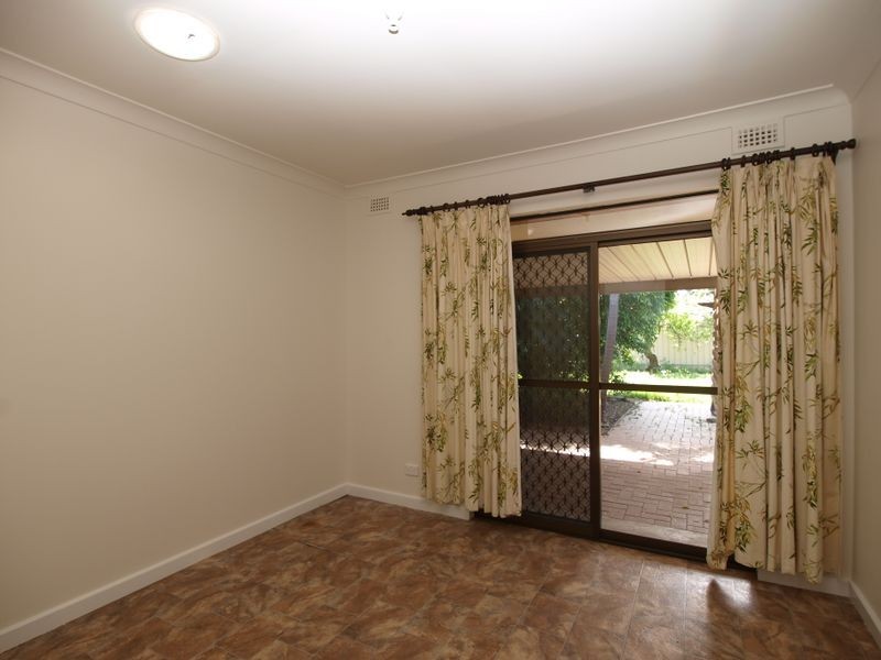 819 Grand Junction Road, Valley View SA 5093