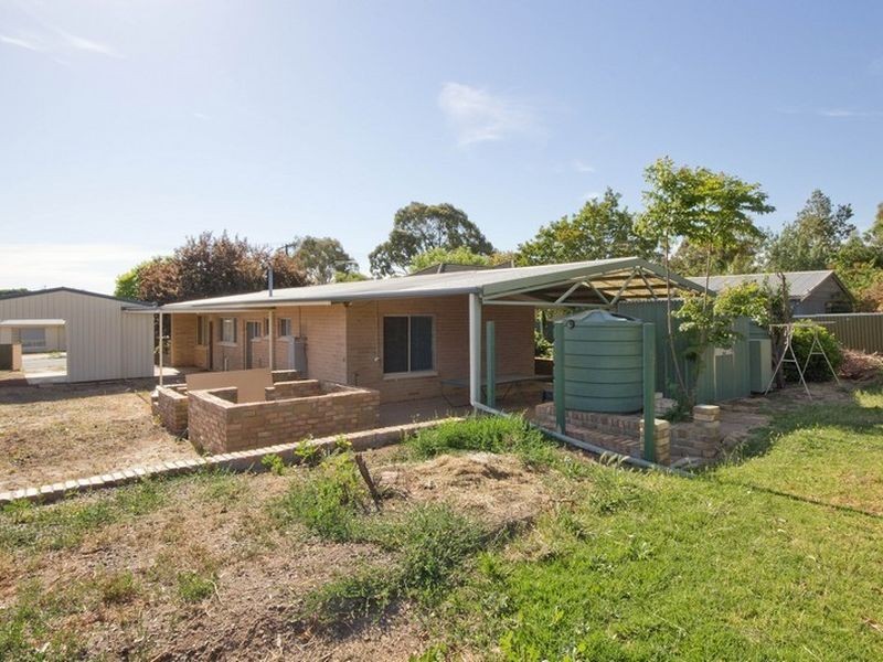 1 Mavis Street, Ridgehaven SA 5097