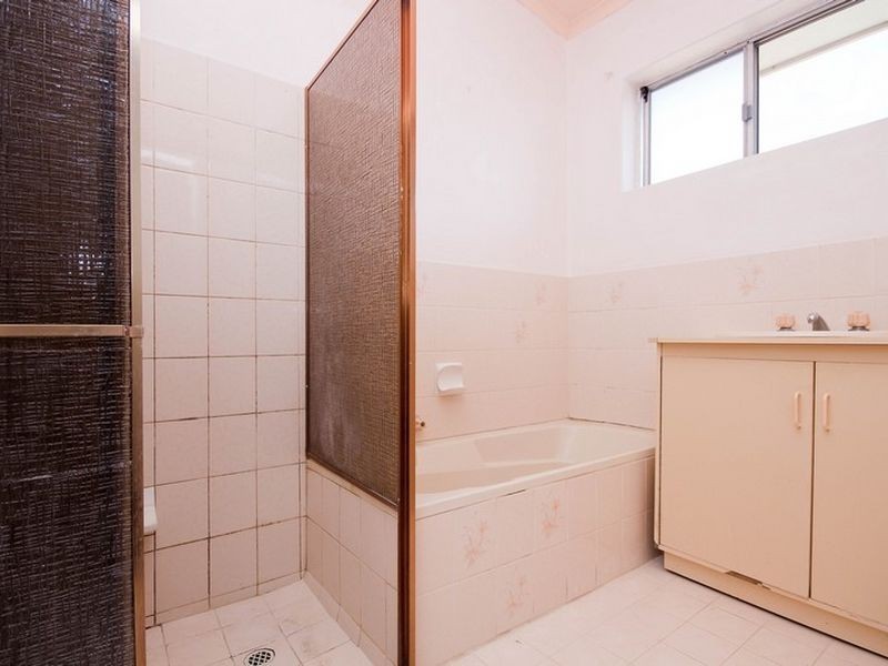 1 Mavis Street, Ridgehaven SA 5097