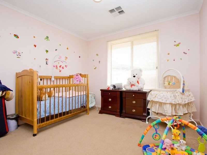 35 Doradus Ave, Hope Valley SA 5090