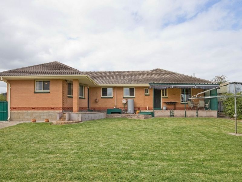 4 Naturi Court, Ridgehaven SA 5097