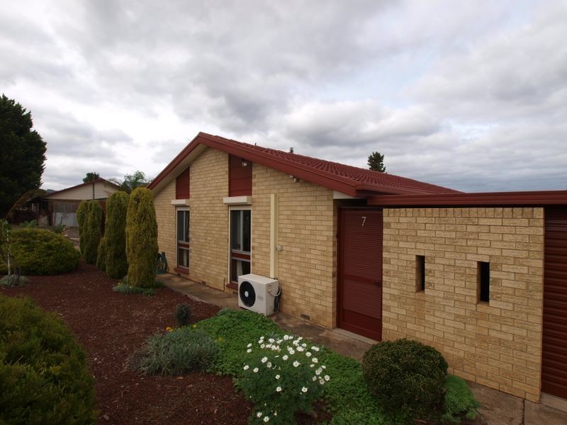 7 Namatjira Avenue, Hope Valley SA 5090
