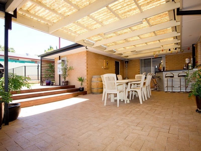 4 Pope Crescent, Hope Valley SA 5090