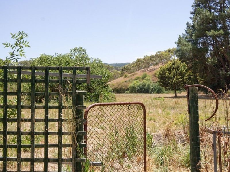 39 Albert St, Gumeracha SA 5233