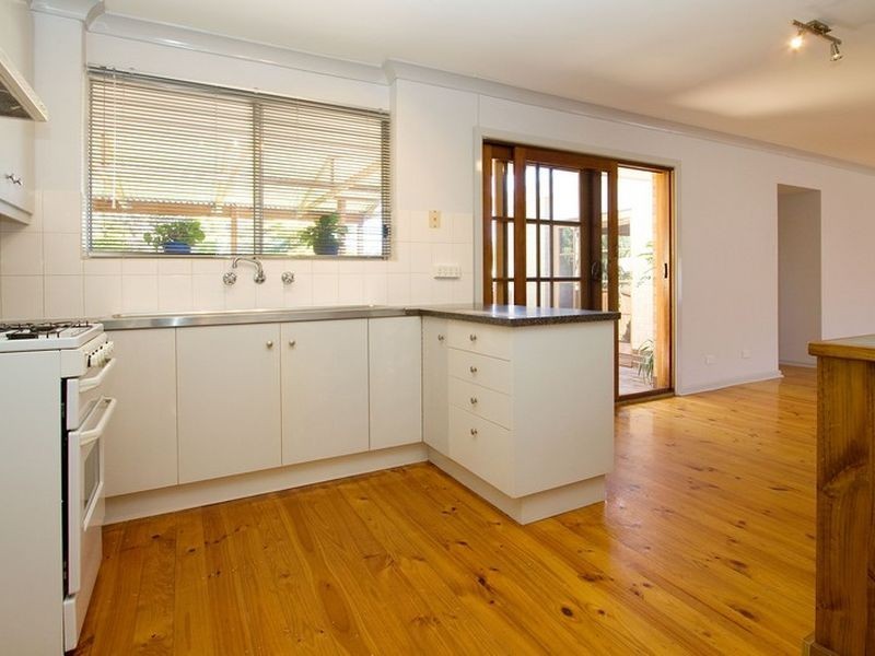 15 Pope Cres, Hope Valley SA 5090